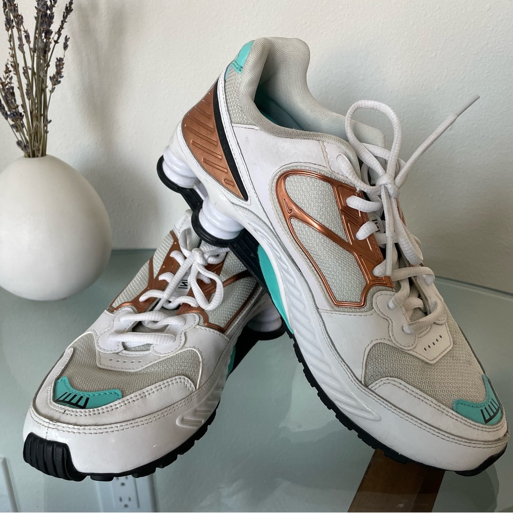 Nike shox shoes